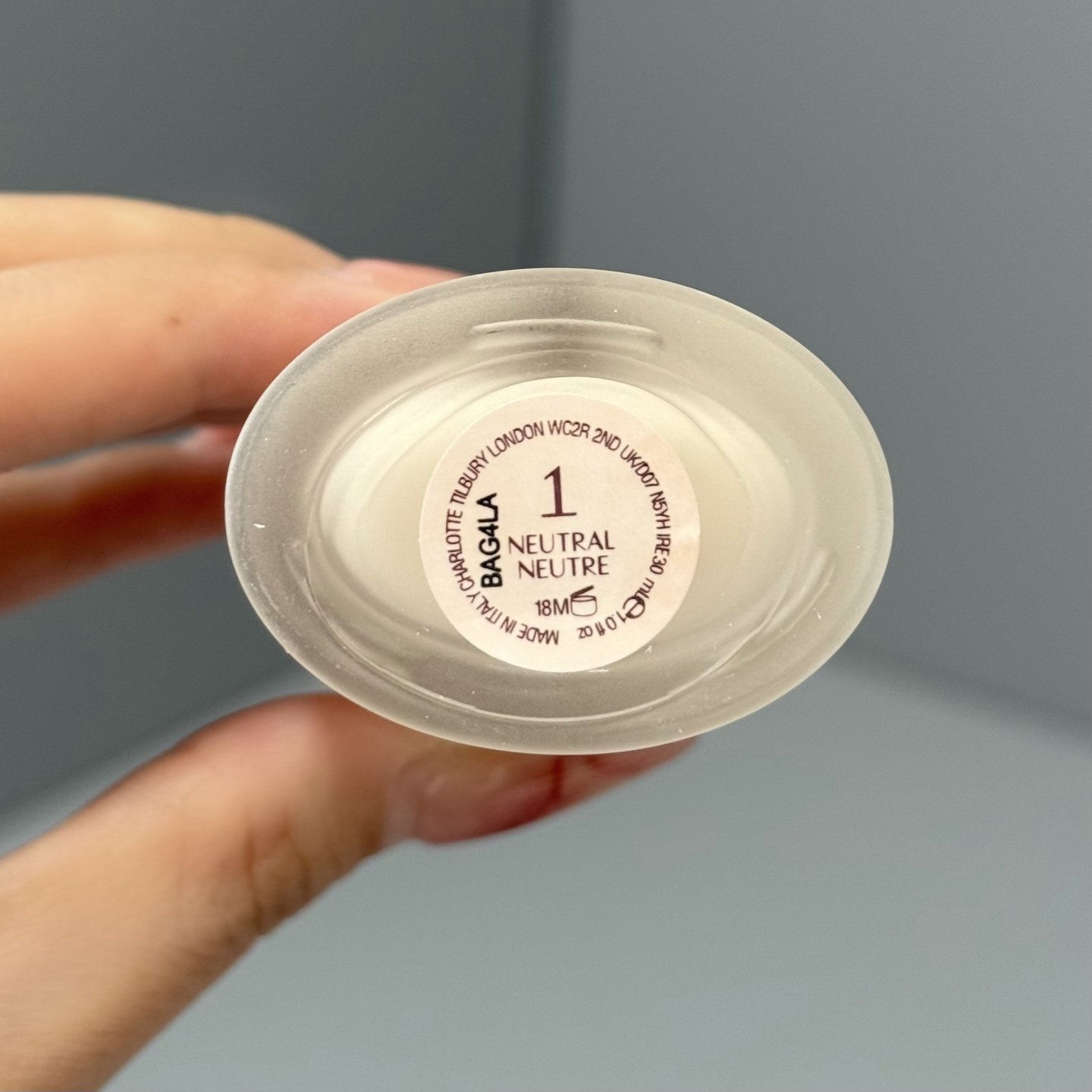 Airbrush Flawless Foundation - Fond de teint léger à couvrance totale CHARLOTTE TILBURY – Image 3